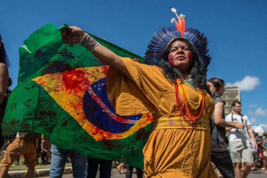 O Brasil carrega uma tradição de matar povos indígenas?