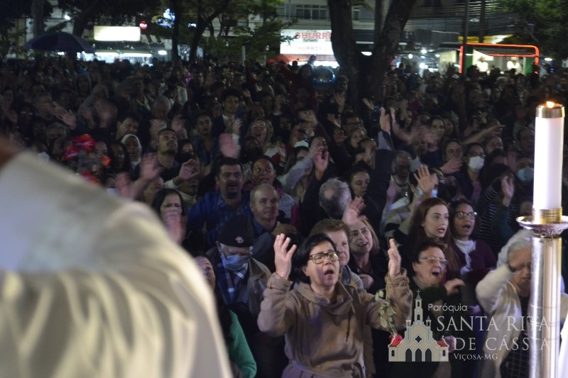 Fiéis durante a Missa Festiva de Santa Rita de Cássia, em 2022